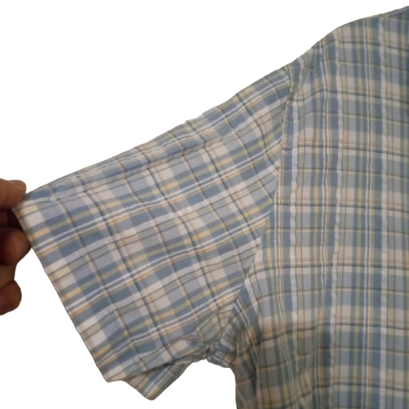 L.L. Bean Slightly Fitted Blue Plaid Short Sleeved Lightweight Button Down XXL - Picture 6 of 9